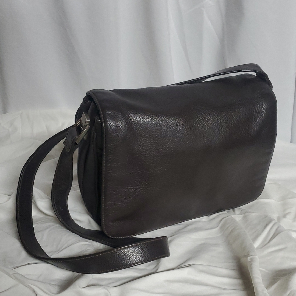 Liz Claiborne Dark Brown Leather 7 Pocket Shoulder Bag